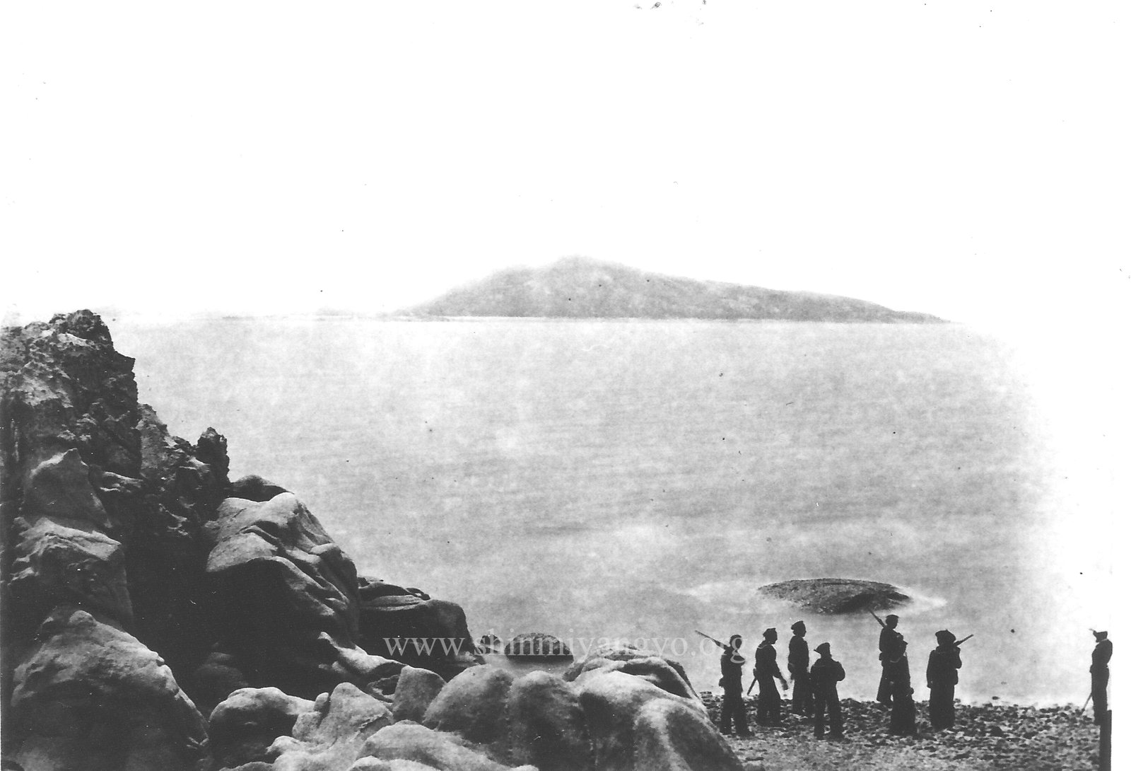 KWG02 (South side of Mulchi Island looking at Wolmi Island)