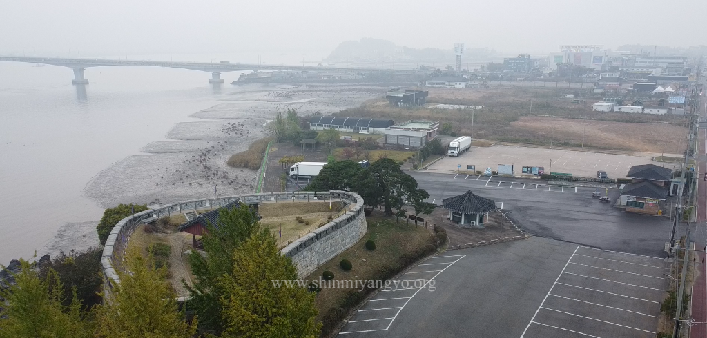 Choji Fort exterior, looking south