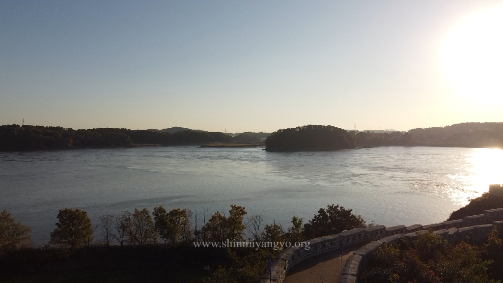 Looking across the Yeomha towards the mainland at the Yongdu Fort